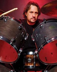 המחסל מגיע לארץ – ראיון עם Dave Lombardo